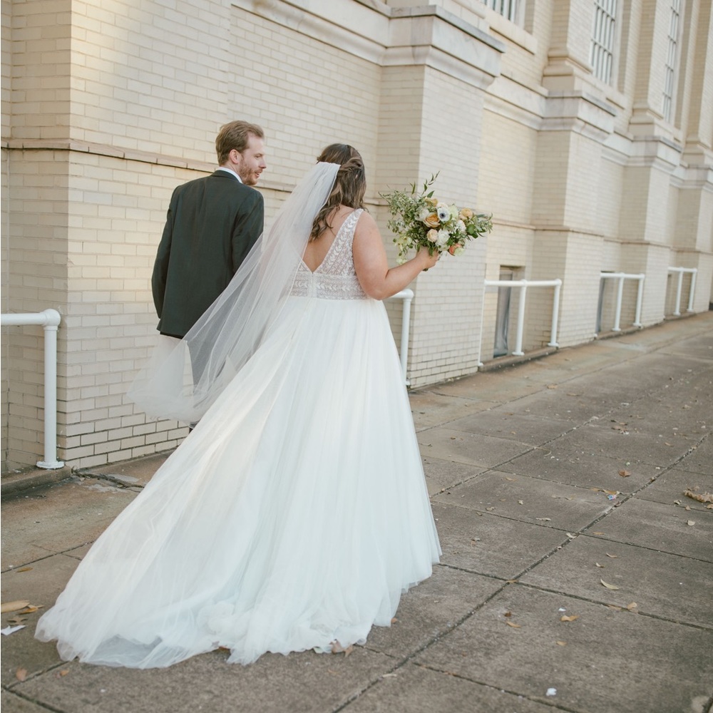 Sincerity Bridal #44120 Wedding Dress / Natural Waist / Chapel Length Train - Picture 7 of 7